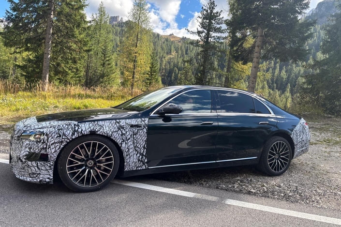 Les nouvelles Mercedes Classe S et Maybach surprises en plein essai