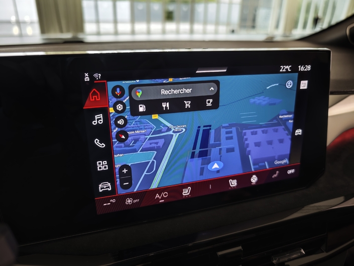 Renault Clio 6 contre Toyota Yaris : la star contre l’outsider, le match en statique