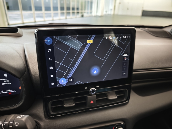 Renault Clio 6 contre Toyota Yaris : la star contre l’outsider, le match en statique
