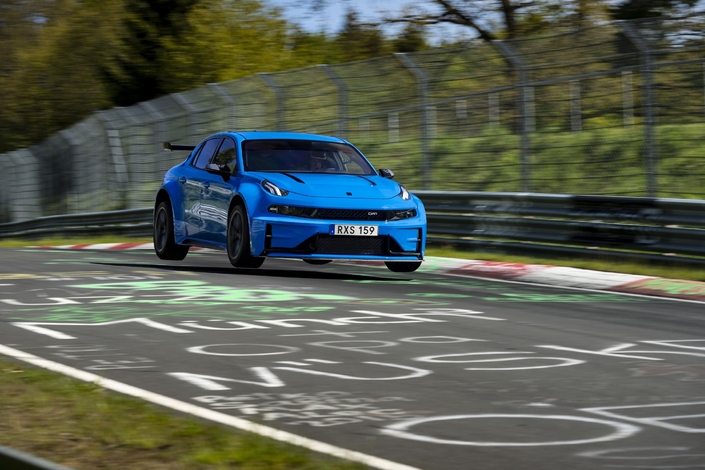 Cyan Racing (Polestar) bat deux records sur le Nürburgring