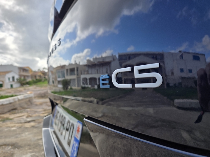 Le « ë » désigne les Citroën 100 % électriques. Désormais, seule la C5 X n’y a pas droit.