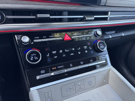 Le Santa Fe se démarque de certains concurrents par la présence d’une transmission intégrale mécanique.