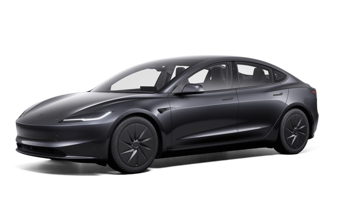 La Model 3 Standard change moins extérieurement que le Model Y Standard.