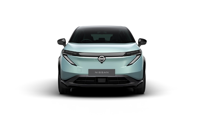 Les optiques sont différentes et les boucliers aussi, mais l’esprit reste le même. Il se rapproche juste de la nouvelle Leaf.