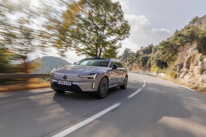 La Volvo ES90 bouscule les Audi A6, BMW Série 5 et Mercedes EQE électriques !