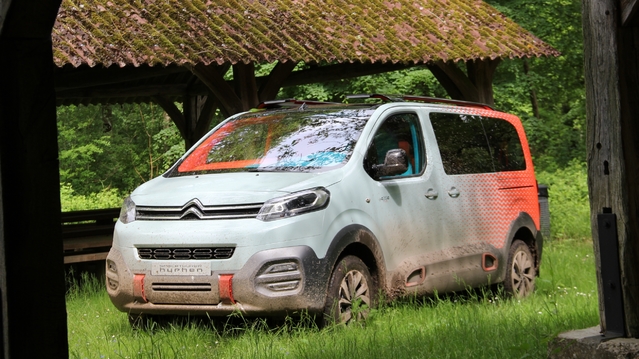 Caradisiac a essayé le Citroën SpaceTourer Hyphen Concept : il grimpe aux arbres