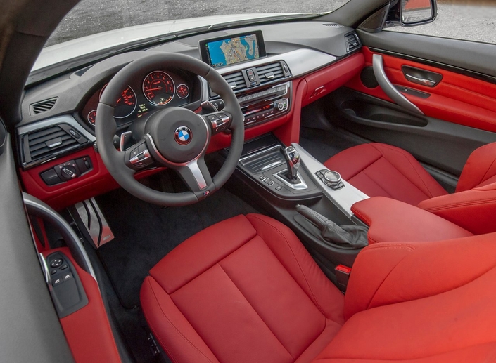 Belle présentation, finition de qualité et équipement riche caractérisent la BMW 435i, même si le réglage lombaire reste en supplément...