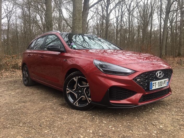 Hyundai i30 SW restylée (2021) : les premières images de l'essai en direct + Premières impressions