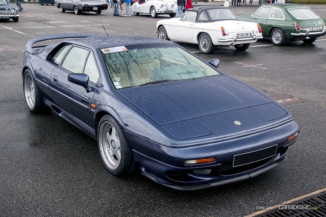 Lotus Esprit V8