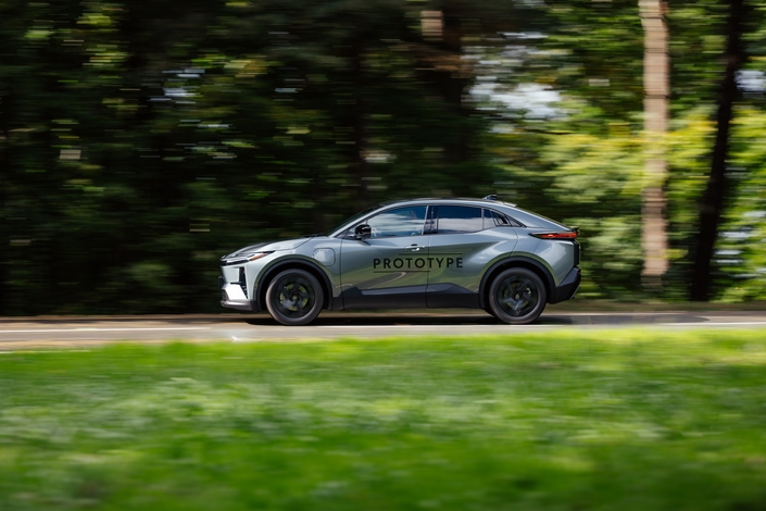 La batterie sera garantie 10 ans ou 1 million de kilomètres, sous réserve d’un contrôle annuel dans le réseau Toyota.