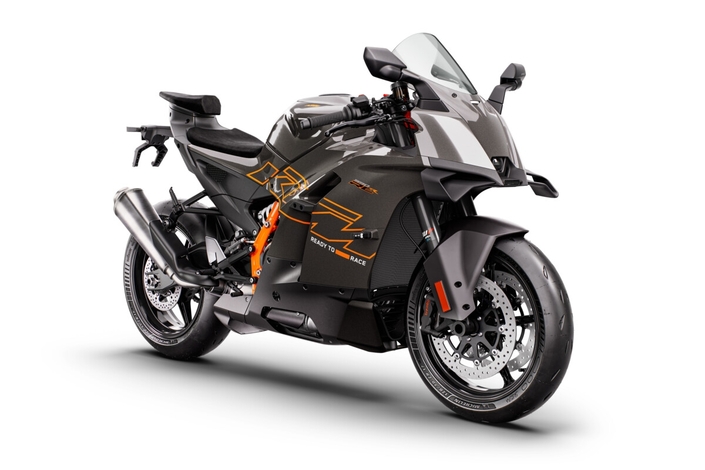 La sportive KTM 990 RC R arrive sur les routes !