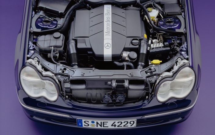 Increvable, le V6 2,6 l M112 de la Mercedes C240 bénéficie d'une distribution à chaîne et s'allie à des transmissions solides. Les ennuis seront surtout d'ordre électronique.