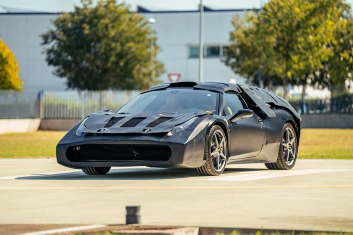 Cette Ferrari extrêmement bizarre vaut une petite fortune pour une bonne raison