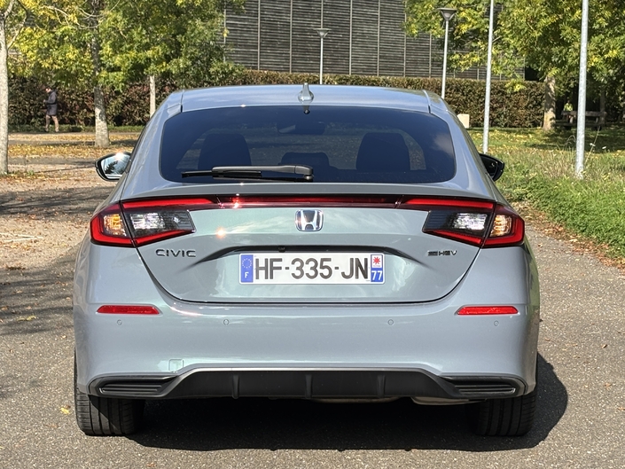 La Honda Civic restylée ne change pas grand-chose et c'est tant mieux