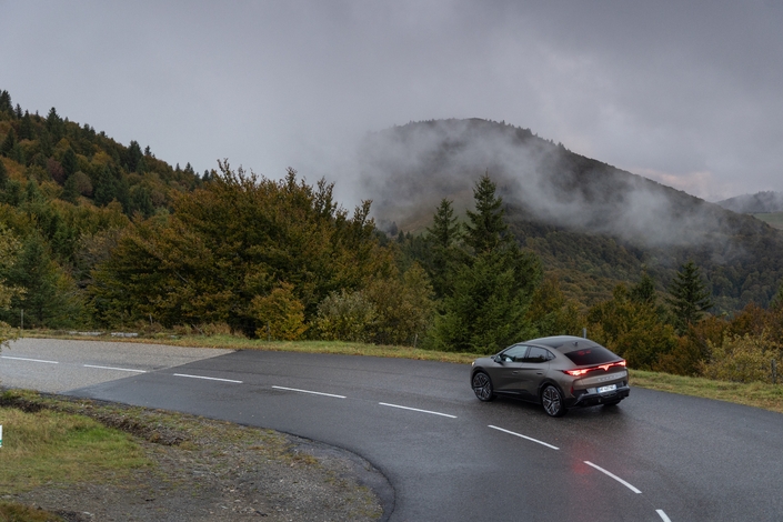 48 h en Forêt Noire au volant d’une Cupra Tavascan VZ : 2,2 tonnes sur la ligne de crête