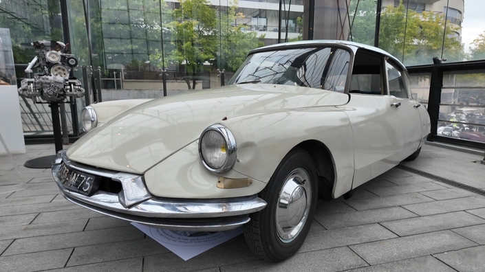 La plus ancienne des Citroën DS en existance, un modèle de pré-série fabriqué manuellement à l'été 1955 dans un atelier dédié, dit "le bocal".