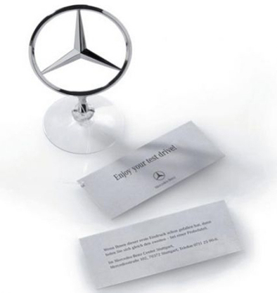 Joli coup du marketing Mercedes : de fausses étoiles au bout des capots !