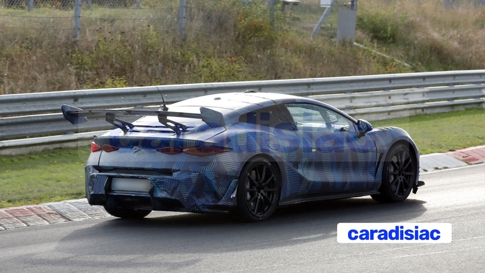 Denza proposera bientôt un break de chasse Denza Z9 GT en Europe avant que n’arrive ce coupé Denza Z. La marque compte ouvrir une quarantaine de points de vente en France dans les deux ans qui viennent.