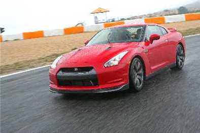 Nissan GT-R: la version européenne fin prête