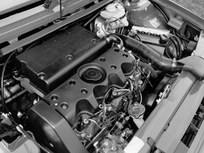 En 1988, la première grosse variation du TU est son adaptation au diesel, dans l'AX 14D. La fiabilité sera catastrophique, tout comme celle du moteur diesel de la Peugeot 204...