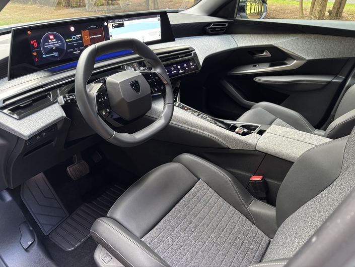 Peugeot 3008 - Que vaut l'hybride rechargeable ?