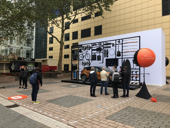 Comment ne pas regretter l'absence des constructeurs français au salon de Francfort 2019 ! Seul Renault propose aux visiteurs son nouveau Captur dans un tout petit stand extérieur !