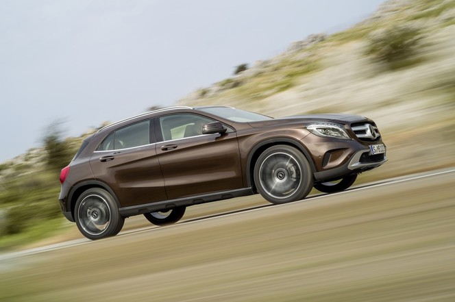 Nouveau Mercedes GLA, le voilà (photos et vidéos)