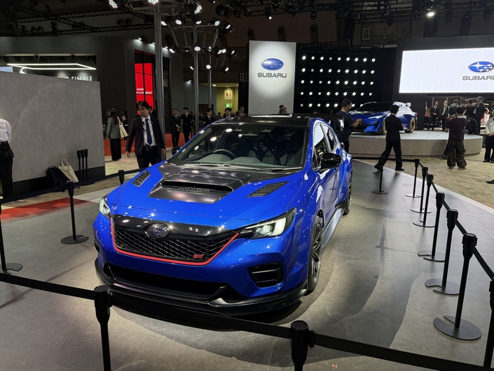 Voilà la Subaru Performance B-STI, préfigurant la future WRX STI de série (thermique).