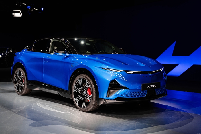 Nous avons pris en mains en avant-première l'Alpine A390