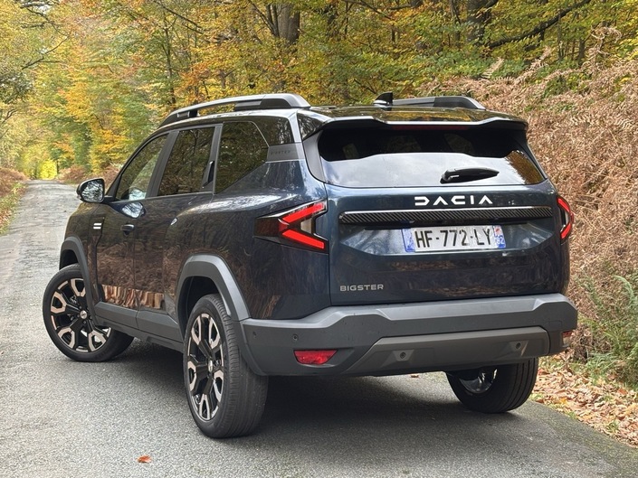 L’une des singularités de Dacia est de proposer des versions GPL sur l’ensemble de sa gamme (hors électriques, s’entend), et la marque se targue d’avoir écoulé plus d’un million de véhicules ainsi gréés depuis 2010 : "cette motorisation séduit aujourd’hui près de 40 % de nos clients", assure l'entreprise.