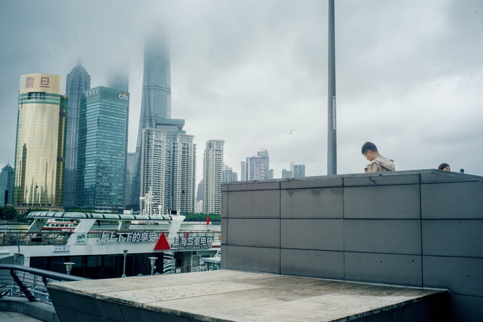Perdu au milieu des gratte-ciel parmi les plus hauts au monde. Crédit photo : Caradisiac.
