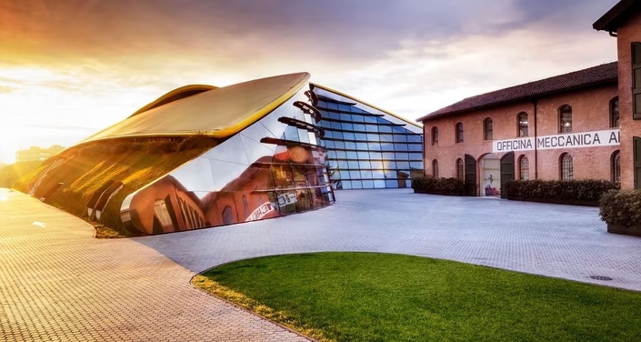Le cadre toujours aussi somptueux du musée Enzo Ferrari.