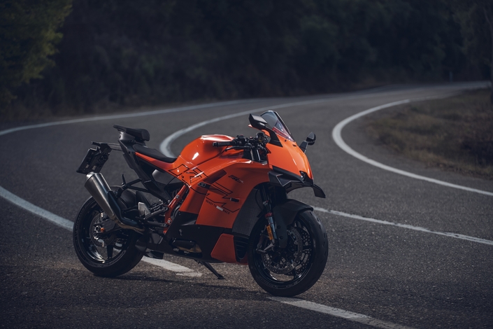La KTM 990 RC-R est-elle la sportive newgen ?