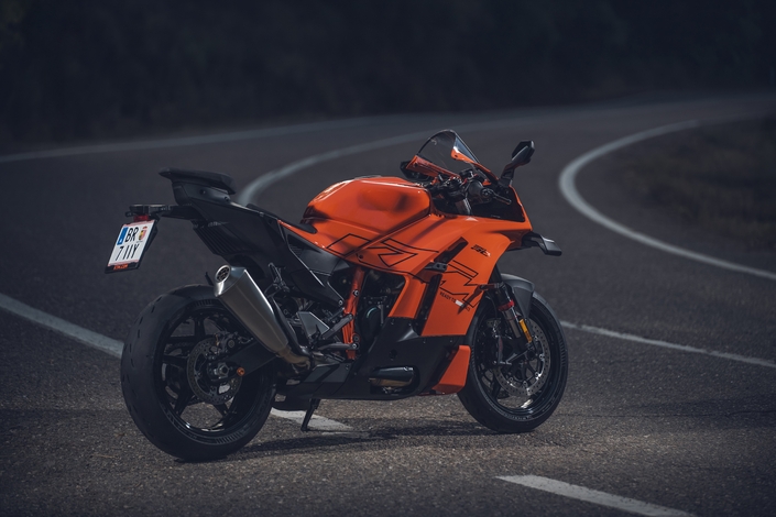 La KTM 990 RC-R est-elle la sportive newgen ?