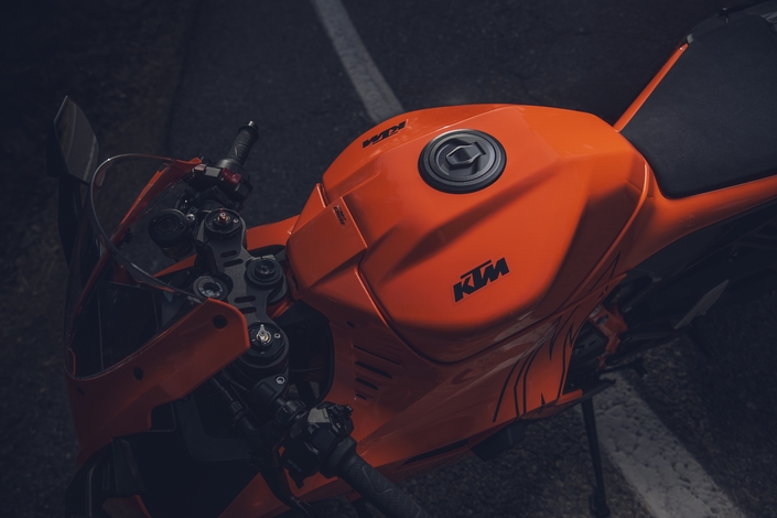 La KTM 990 RC-R est-elle la sportive newgen ?