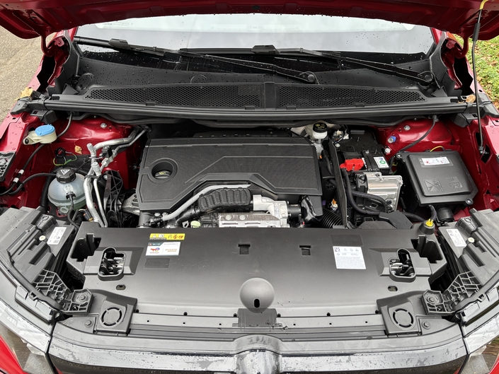 Ce moteur hybrid 145 ch est désormais un grand classique chez Stellantis.