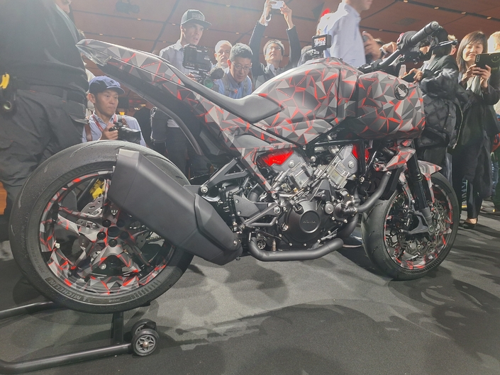 Salon de Milan : un premier prototype pour le moteur V3 avec compresseur électrique Honda