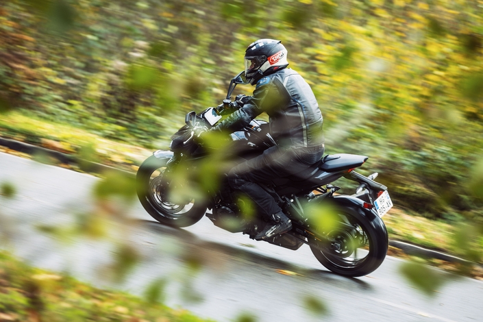 La Kawasaki Z1100 passe aux aides !