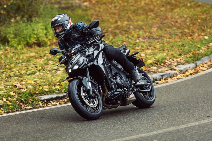 La Kawasaki Z1100 passe aux aides !
