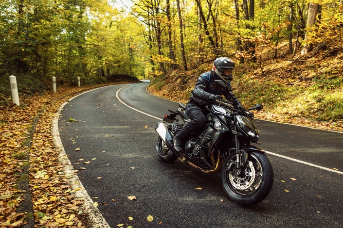 La Kawasaki Z1100 passe aux aides !