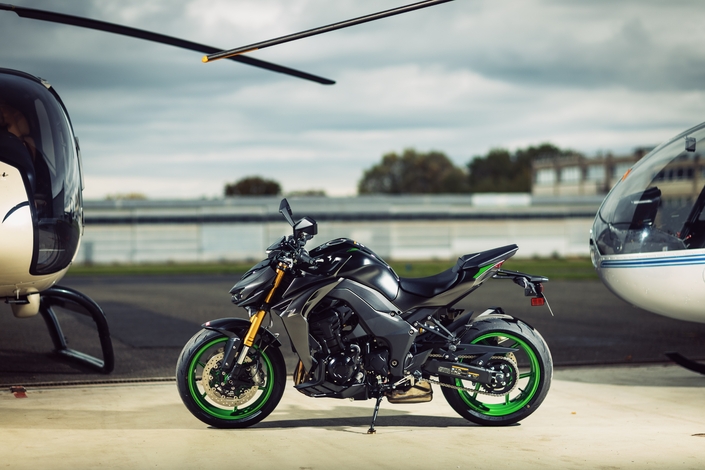 La Kawasaki Z1100 passe aux aides !
