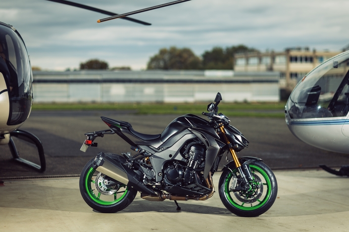 La Kawasaki Z1100 passe aux aides !