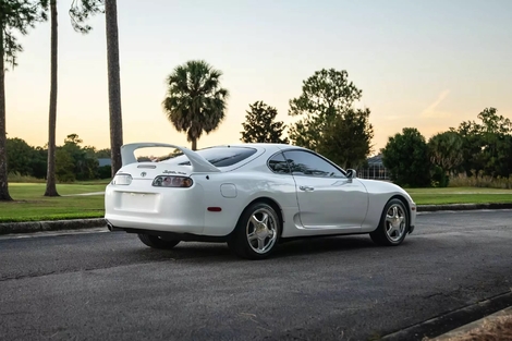 Qui veut une Toyota Supra MKIV presque neuve ?