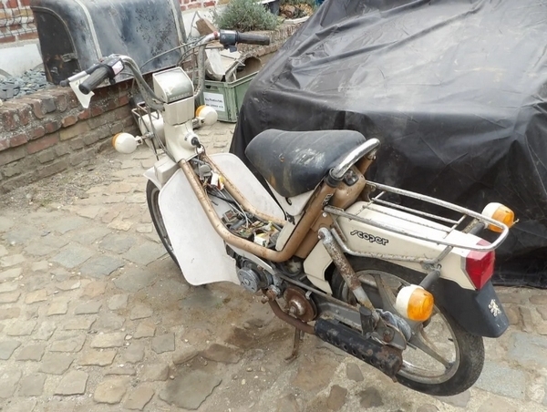 Peugeot Scoper (lot n° 16)