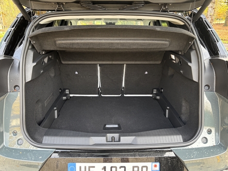 Le Dacia Bigster affronte le Citroen C5 Aircross dans un match des SUV compacts abordables