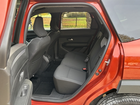 Plus accueillant, le Bigster souffre toutefois de sièges nettement moins moelleux.