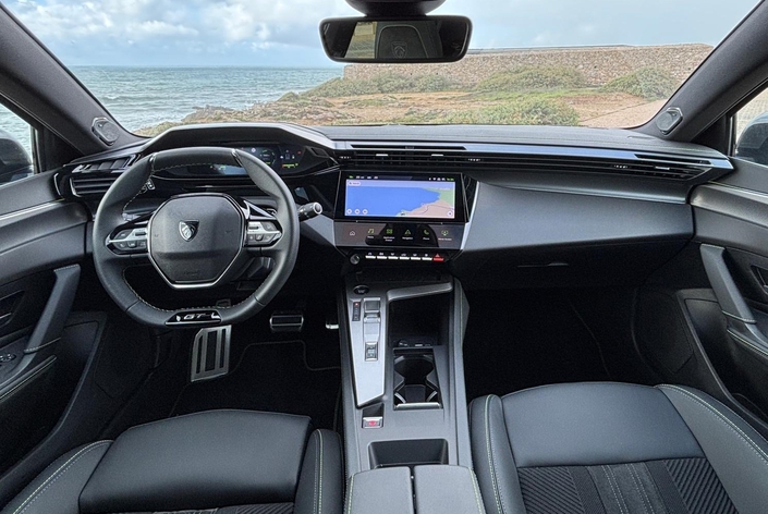 Dans l'habitacle, aucune modification notable, mais celui-ci n'en avait pas vraiment besoin. 