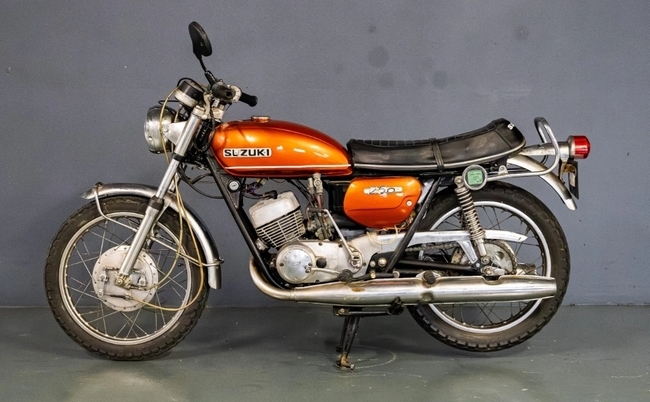 Suzuki T 250 R Hustler 1972 (lot n° 65)