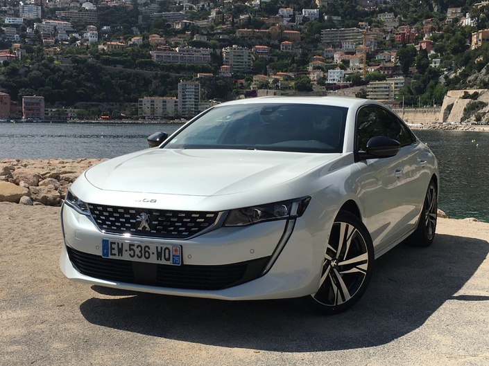 Peugeot 508 (2018) : les premières images de l'essai en live