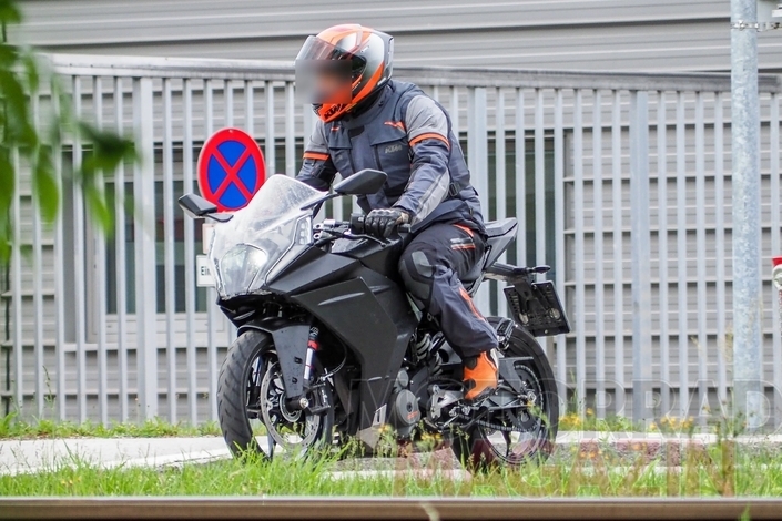 La KTM RC 125 devrait reprendre le look de la RC 390.